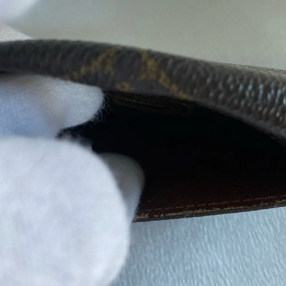 Authentic 💯 Louis Vuitton card holder - Picture 7 of 7